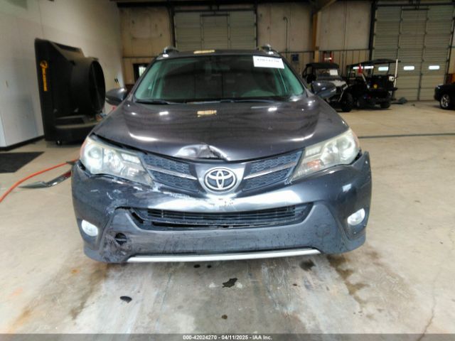 2T3WFREV8FW230746 Toyota Rav4 Xle