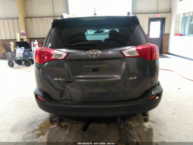 2T3WFREV8FW230746 Toyota Rav4 Xle