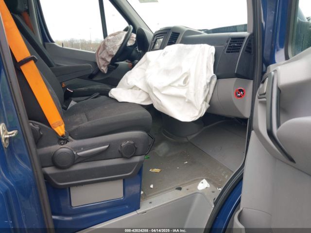 WD3PE7DC3E5927009 Mercedes-Benz Sprinter 2500 Normal Roof