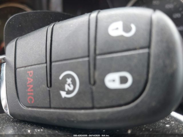 ZACCJBAB4HPG47710 Jeep Renegade Sport 4x4
