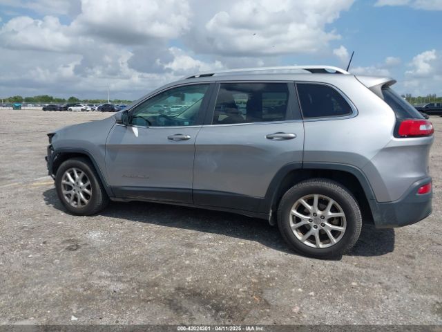 1C4PJLCB9HW660797 Jeep Cherokee Latitude Fwd