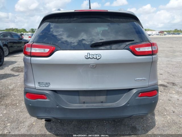 1C4PJLCB9HW660797 Jeep Cherokee Latitude Fwd