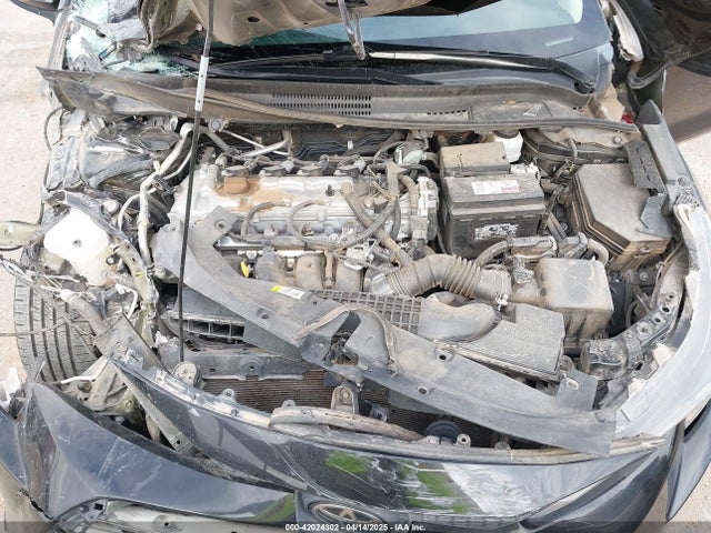 5YFEPMAE0MP253723 Toyota COROLLA LE