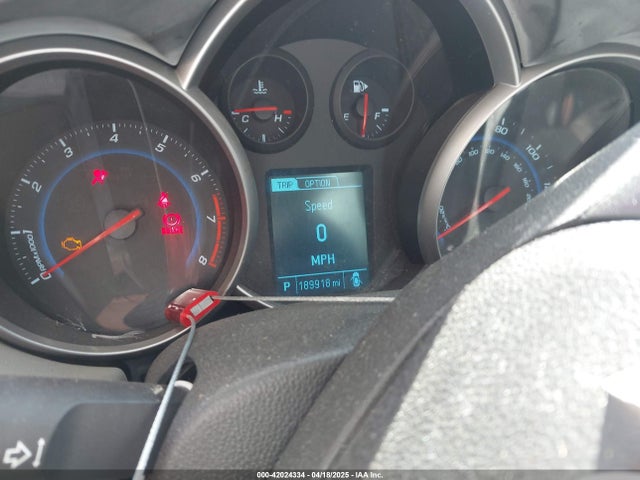 1G1PA5SG3E7281771 Chevrolet Cruze Ls Auto