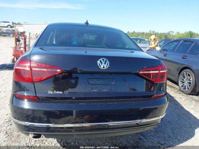 1VWLA7A36KC013779 Volkswagen Passat 2.0t Wolfsburg Edition