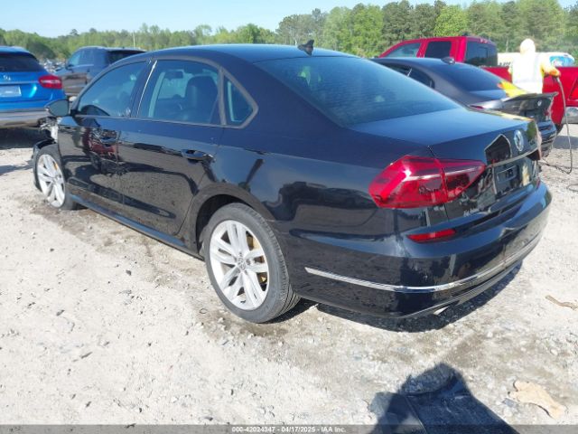 1VWLA7A36KC013779 Volkswagen Passat 2.0t Wolfsburg Edition