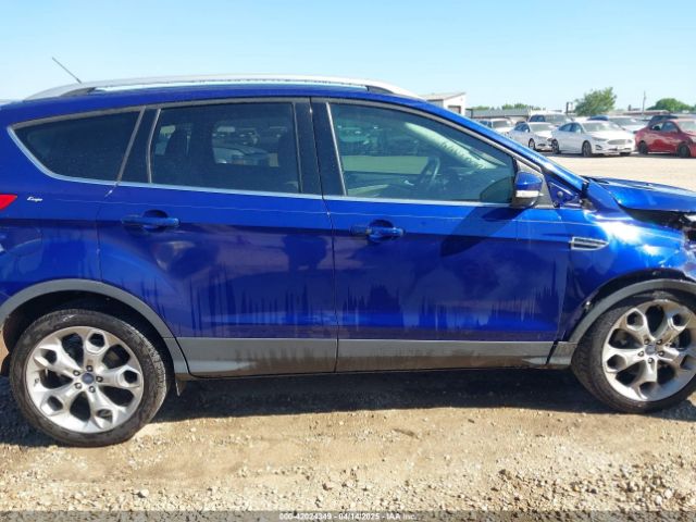 1FMCU0J94FUB89098 Ford Escape Titanium