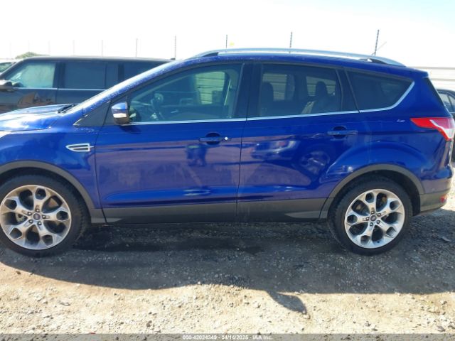 1FMCU0J94FUB89098 Ford Escape Titanium