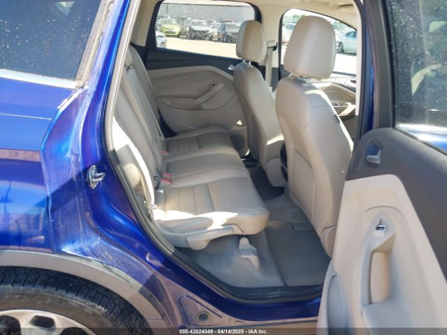 1FMCU0J94FUB89098 Ford Escape Titanium