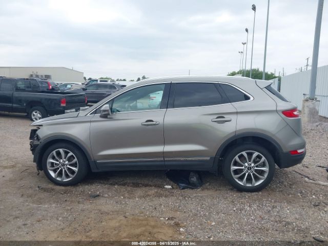 5LMCJ2C92HUL34916 Lincoln MKC SELECT