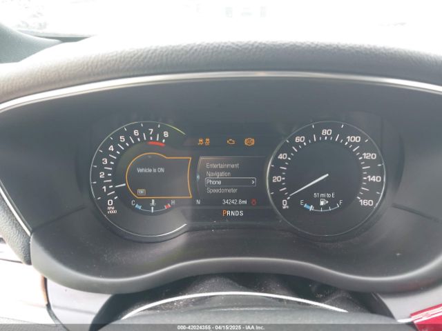 5LMCJ2C92HUL34916 Lincoln MKC SELECT