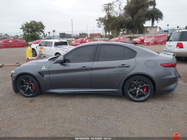 ZARFAEAV9H7537439 Alfa Romeo Giulia Quadrifoglio Rwd