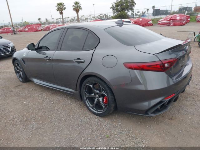 ZARFAEAV9H7537439 Alfa Romeo Giulia Quadrifoglio Rwd