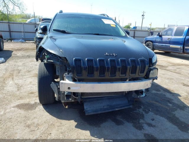 1C4PJLAB7HW617014 Jeep Cherokee Altitude Fwd