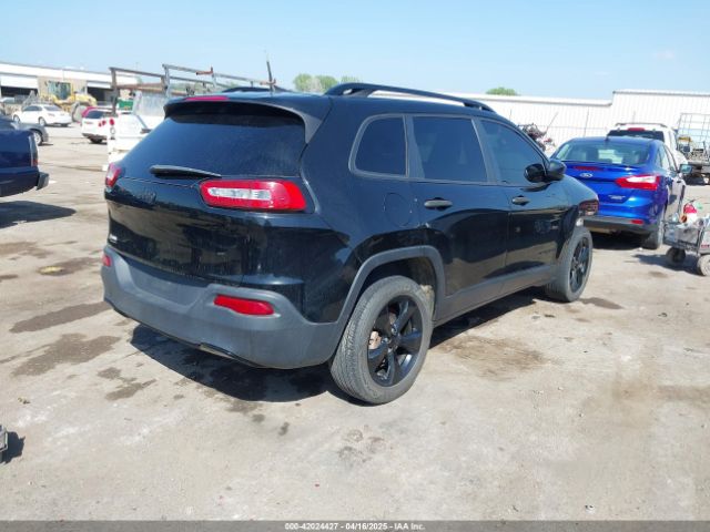 1C4PJLAB7HW617014 Jeep Cherokee Altitude Fwd