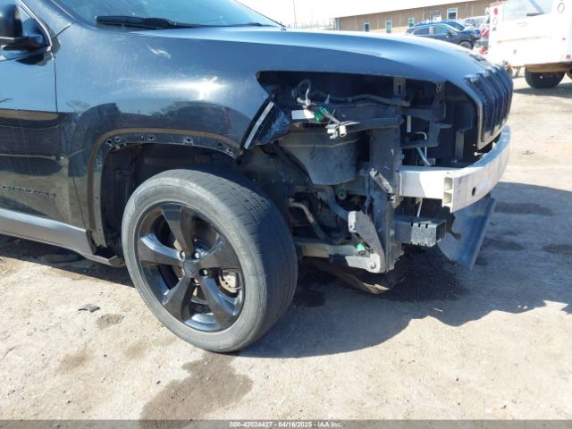 1C4PJLAB7HW617014 Jeep Cherokee Altitude Fwd