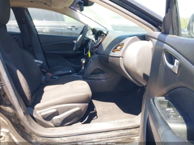 1C3CDFAA0FD421511 Dodge DART SE