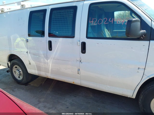 1GCWGAFF3H1115639 Chevrolet Express 2500 Work Van
