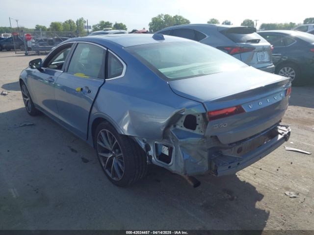 2018 VOLVO S90 LVY982AK0JP007222 Photo 2