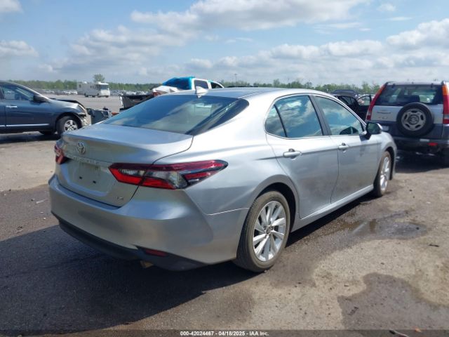 4T1C11AK2RU872620 Toyota CAMRY LE