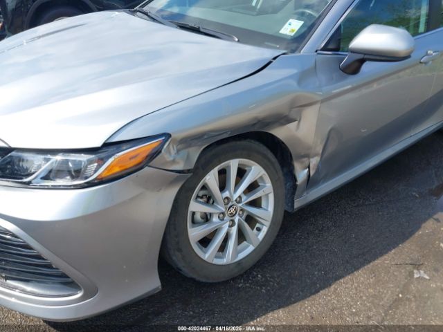 4T1C11AK2RU872620 Toyota CAMRY LE