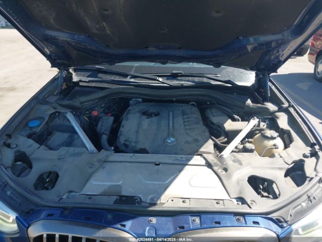 2018 BMW X3 5UXTS3C5XJ0Y97764 Photo 9