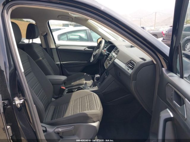 3VV1B7AX5NM056766 Volkswagen Tiguan 2.0t S