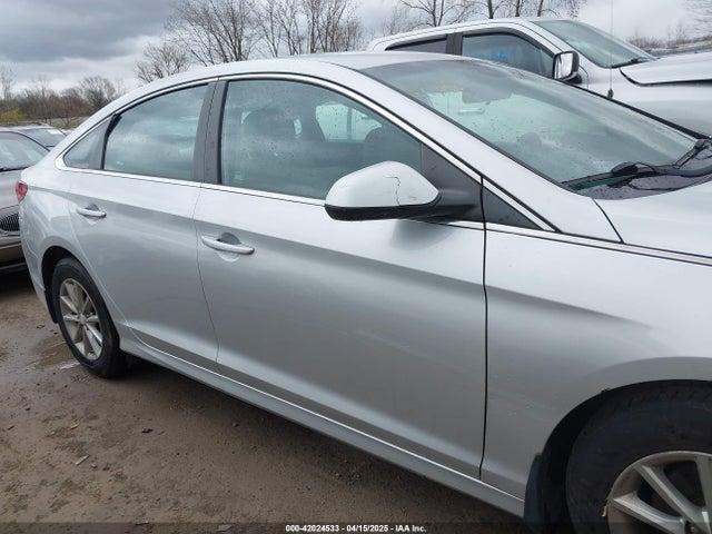 5NPE24AF8JH682138 Hyundai SONATA SE