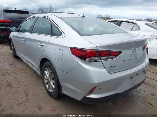 5NPE24AF8JH682138 Hyundai SONATA SE