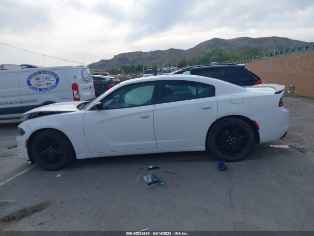 2C3CDXHG4JH187580 Dodge Charger Sxt Plus Rwd