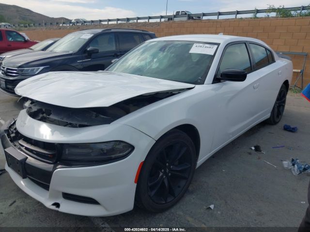 2C3CDXHG4JH187580 Dodge Charger Sxt Plus Rwd