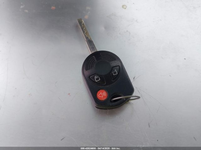 1FMCU0GX3EUA35213 Ford ESCAPE SE