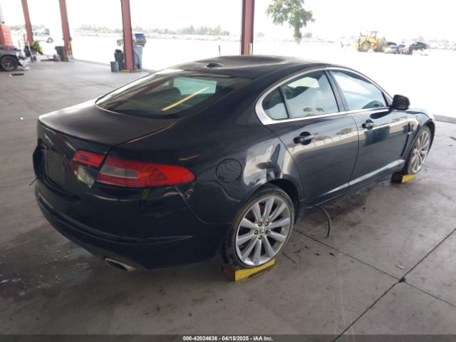 2011 JAGUAR XF SAJWA0GB8BLR82569 Photo 3