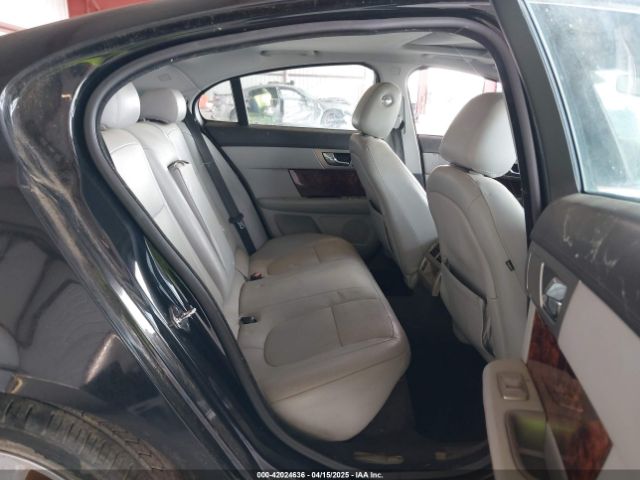 2011 JAGUAR XF SAJWA0GB8BLR82569 Photo 7