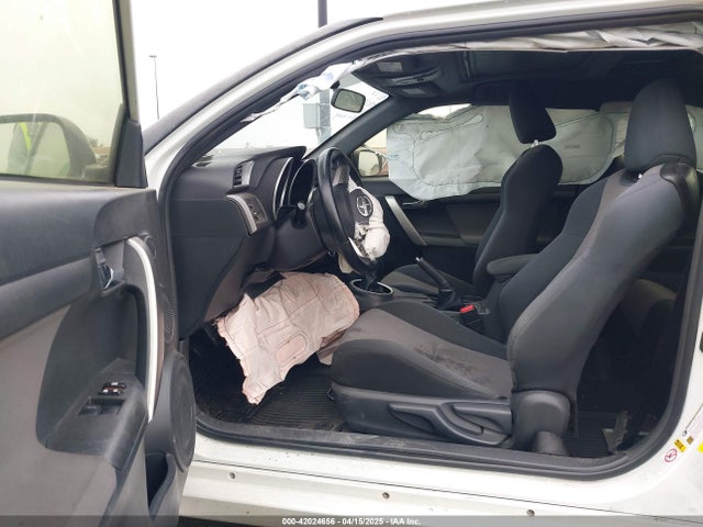 Scion TC 2016 JTKJF5C7XGJ019709 Image 5