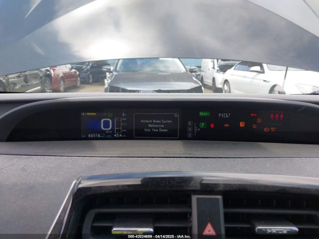JTDKBRFU3H3577133 Toyota Prius Two