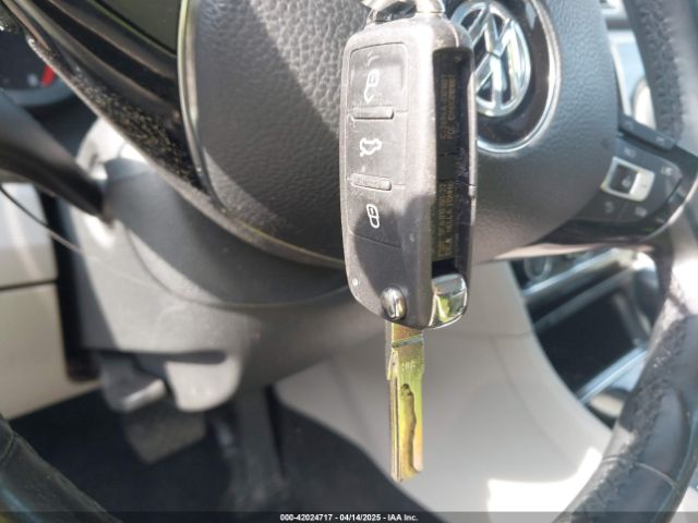 1VWBS7A39GC048588 Volkswagen Passat 1.8t Se