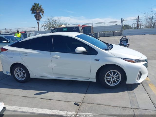 JTDKARFP6H3020276 Toyota Prius Prime Premium
