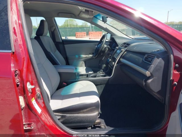 4T1BF1FK9HU669678 Toyota CAMRY SE