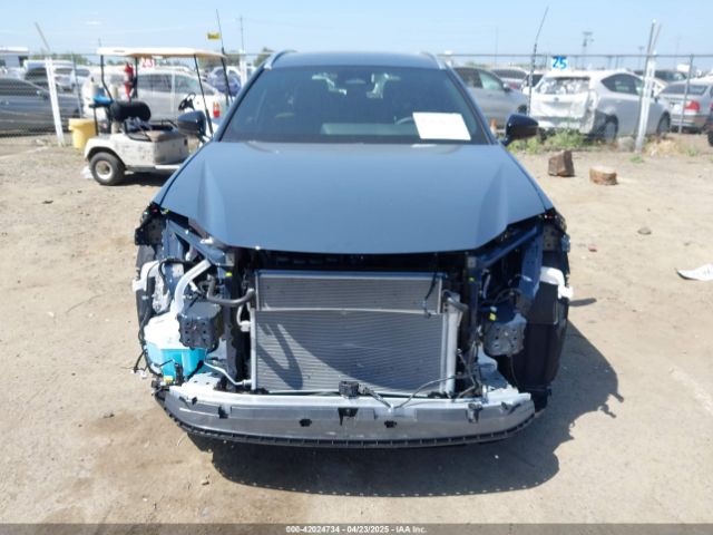 JTDACAAJ6S3016620 Toyota Crown Signia Xle