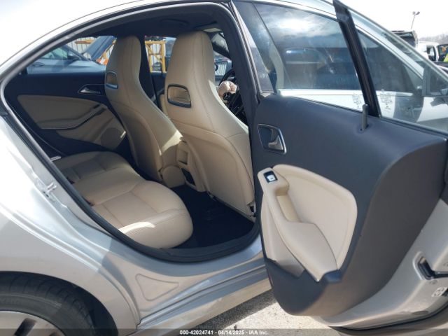 WDDSJ4EB5EN154811 Mercedes-Benz CLA 250