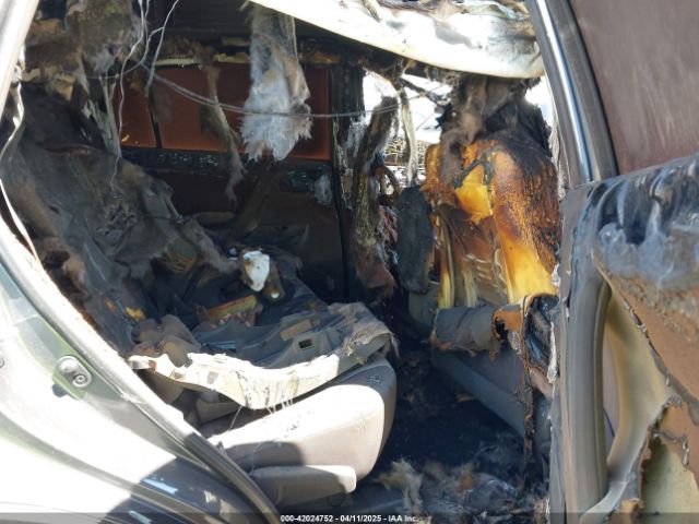 2T3ZFREV1EW123484 Toyota RAV4 LE