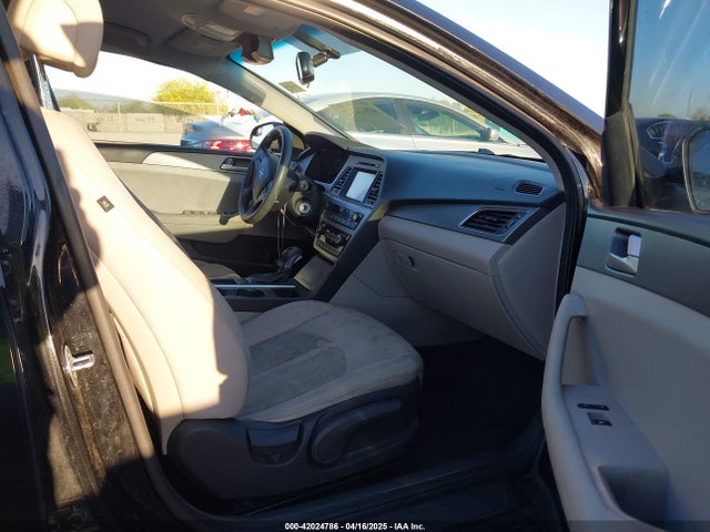 5NPE24AFXGH358181 Hyundai SONATA SE