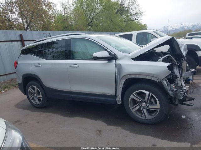 3GKALVEV8KL231042 GMC Terrain Slt