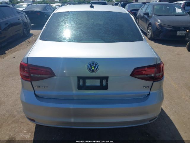 3VW267AJ9GM320493 Volkswagen Jetta 1.4t S