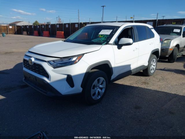 2T3G1RFV4RW467031 Toyota RAV4 LE