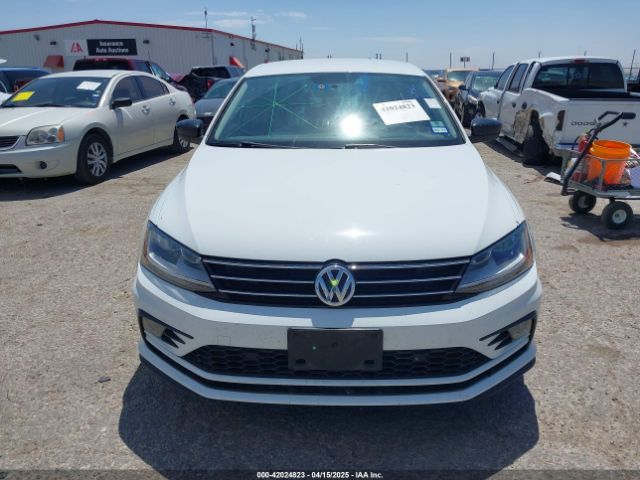 3VWDB7AJ8JM203807 Volkswagen Jetta 1.4t Se/1.4t Wolfsburg Edition