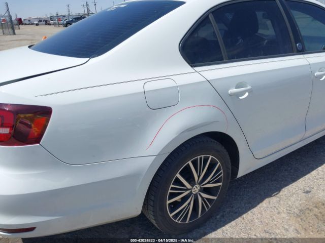 3VWDB7AJ8JM203807 Volkswagen Jetta 1.4t Se/1.4t Wolfsburg Edition