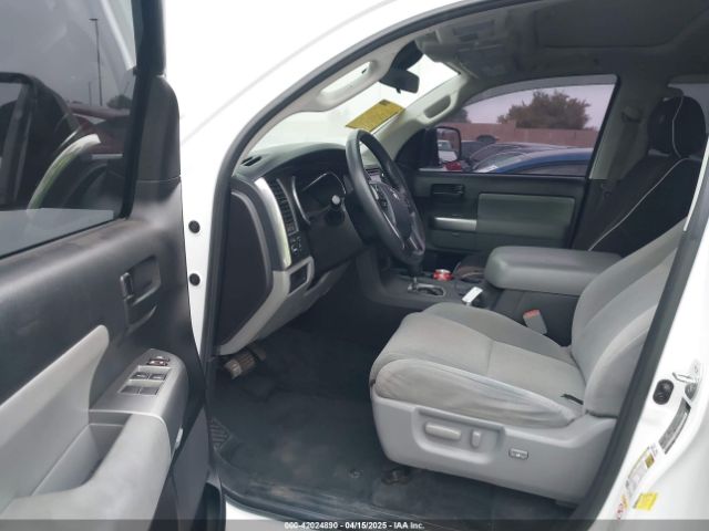 5TDBY5G13JS159896 Toyota Sequoia Sr5