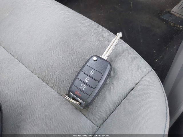 KIA FORTE LX 2016 KNAFK4A65G5507422 Image 11